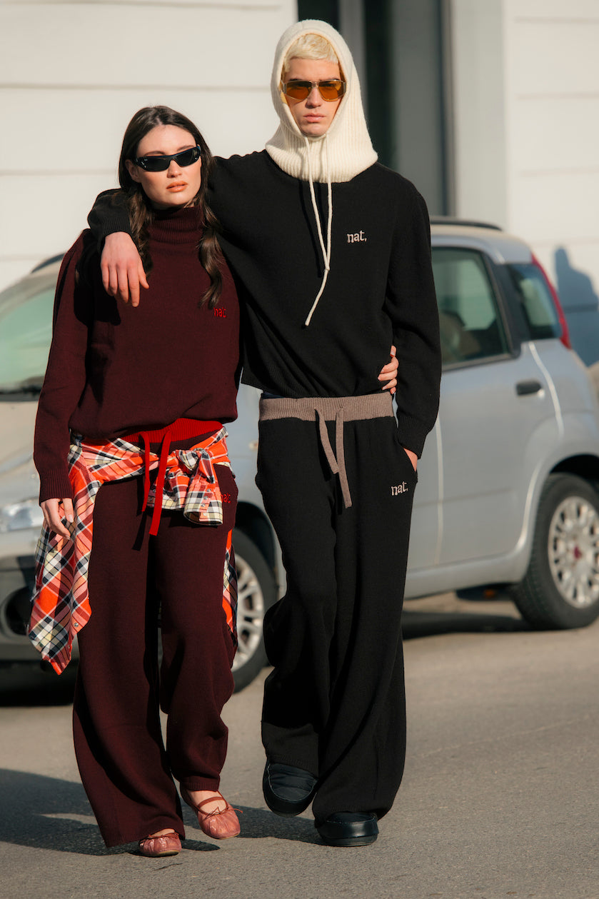 PANTALONI LUNGHI "NAT" IN MAGLIA CIOCCOLATO FONDENTE